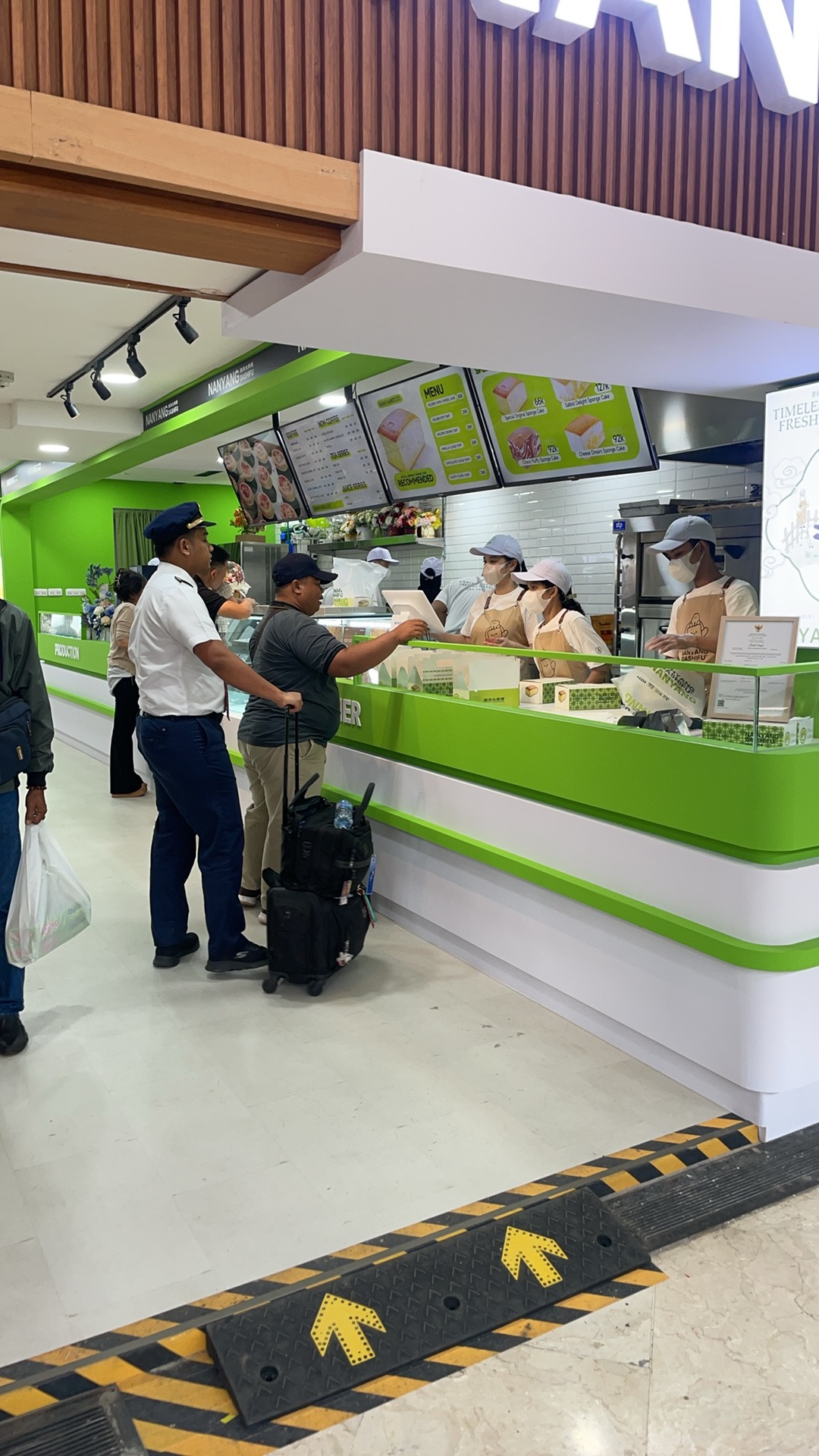 The Business Philosophy and Humanistic Temperature Behind a Cake(图1) The Business Philosophy and Humanistic Temperature Behind a Cake(图1)