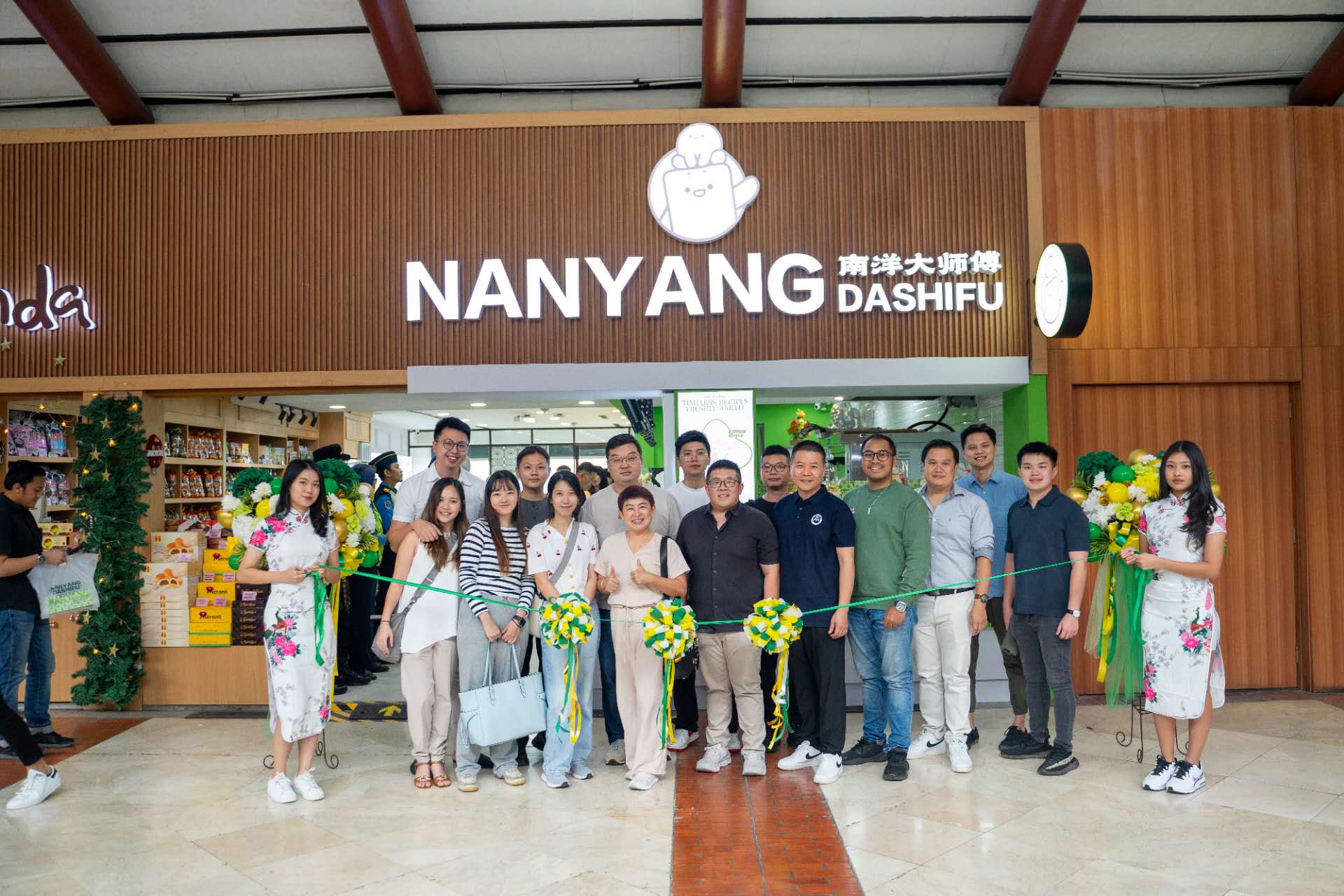 Strategi Laut Biru Nanyangdashifu: Membangun Ekologi "Halal +" di Pasar Muslim(图1) Strategi Laut Biru Nanyangdashifu: Membangun Ekologi "Halal +" di Pasar Muslim(图1)